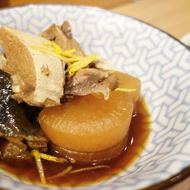 They're best known for their delicate Okamochi box chirashis, and the grilled Wagyu beef at @ryus.singapore is likewise delightful, but it's their stewed fish with radish that makes me want to go back to their restaurant at @capitolpiazza #Burpple