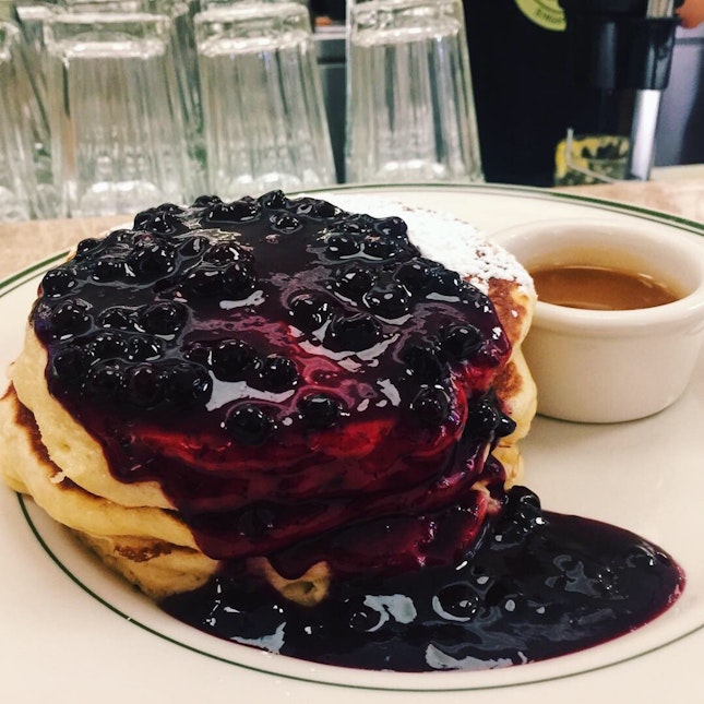 Blueberry Pancakes with Warm Maple Butter
