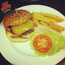 #beef patty #burger for #dinner on a #wednesday tgithurs Tmr!