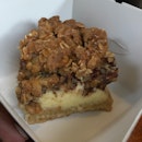 Apple Crumble Cheesecake Bar (RM13.90)