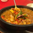 Chef Special Chicken In Sizzling Stone Plate (RM42)