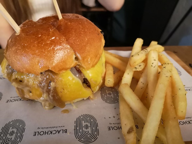 Cheese And Whiskers Burger ($20 Beyond 1 For 1) 