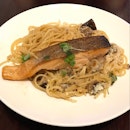 Alio Seafood Spaghetti - Salmon