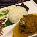 Nasi Lemak With Curry Chicken