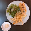 Lobster roll (Connecticut-style) - a la plancha