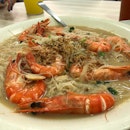 MUST TRY THE LIVE PRAWN BEEHOON.
