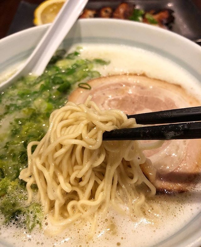 Marutama ramen at Liang Court was the first ramen I ever ate as a broke deprived child and I part of me always yearns for their velvety and creamy chicken baitan soup.