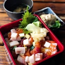 Craving for chirashi at this hour is perfectly fine, right?