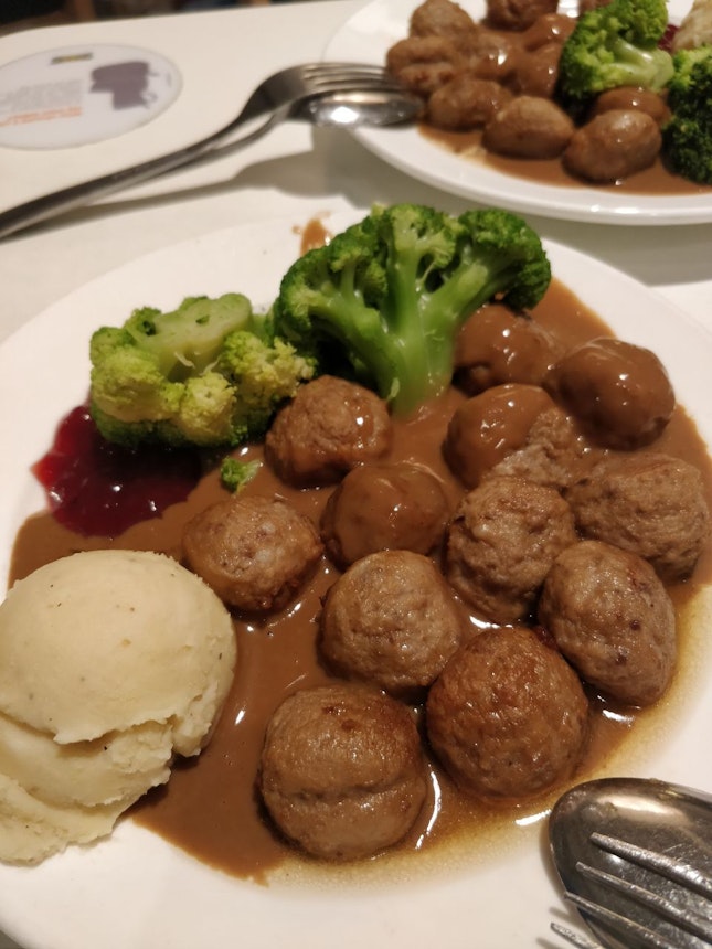 Swedish Meatballs (4/5 ⭐)