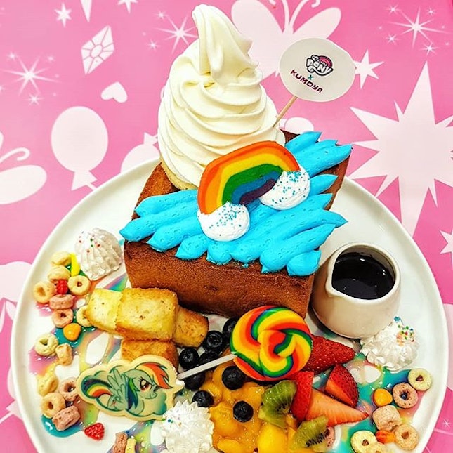 The looks on the faces of all the little kids when they see this My Little Pony themed cafe are epic!