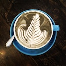 #charcoallatte #wins #winscafe #latte #makanmakan #coffee #jalanjalancarimakan #sedap #sedapgiler #foodporn #burpple #burpplekl #awesome #lunch @winsboulangerie