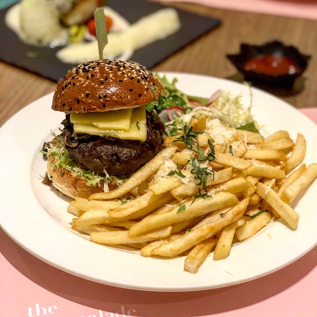 Some Days You Just Have To Give In To The Carbs And Fats...Truffle Beef Burger ($25) 🤤