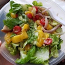 Chicken Avacado Salad 😋😋
#saladchef
#eatgreens
#salad
#sgfood #sgfoodie #sgfoodies #sgeats #sgig #igsg #foodporn #foodstagram #whati8today #iweeklyfood #8dayseatout #openricesg #welovecleo #burpple #eatbooksg #sgmakandiary #swweats #nomsterofficial