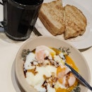 L0cal breakfast this am
✦Kaya & Cheese T0ast with eggs & k0pi 0 k0s0ng ♡
✦Yee Mian (he say very bland+t00 much t0mat0es 😅)
✦Hainanese Chicken Ch0p 👍(crispy & tender meat)
•
•
•
•
•
#breakfast #restoranhuamui #coffeeshop #cafehoppingjb #cafejb #jbcafes #jbcafefood #jbfood #sgfoodie #sgfoodies #jbeats #sgig #igsg #foodgasm #foodporn #foodspotting #foodie #whati8today #jiaklocal #burpple #hungrygowhere
#alexizumitravels
#izumitravels
#itraveltoeat
#wetraveltoeat