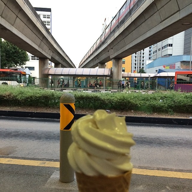 Because I can #soybean #mrbean #dessertbeforedinner wish they had a chocolate version #busstopsnaps #aljunied #singapore