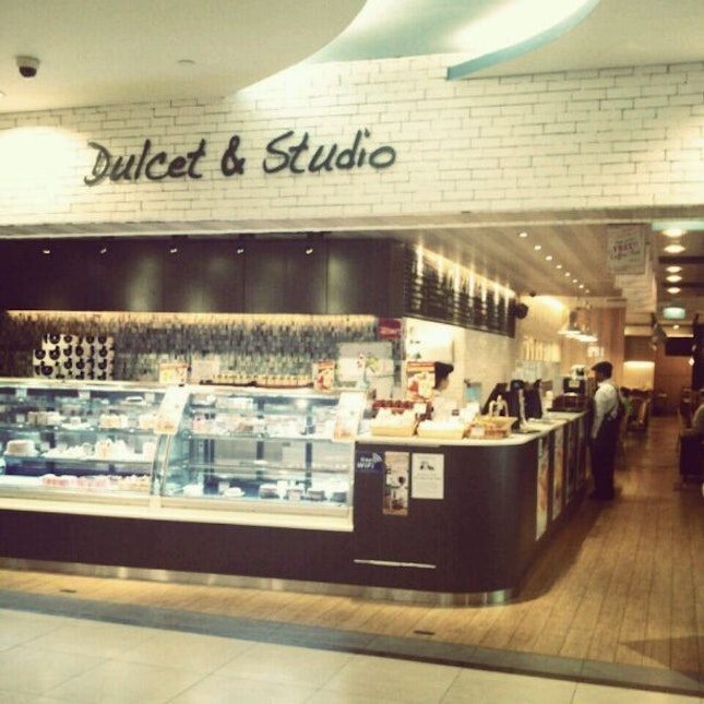 Delicious Cafe Dulcet N Studio