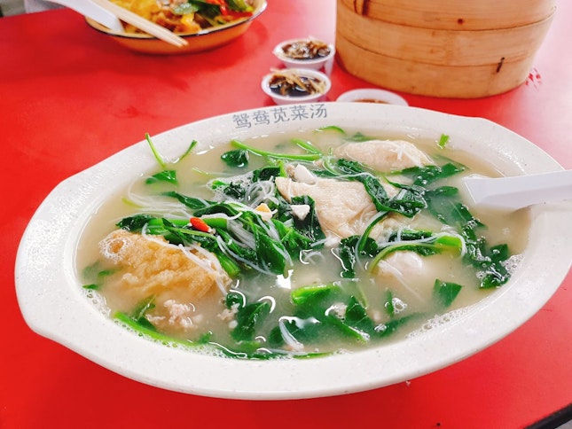 Spinach Soup With Yong Tau Foo