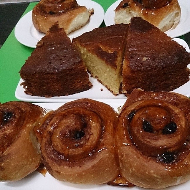 Another attempt of making #cinnamonbun #aka #stickybun #bun #lemoncake #cake #foodporn #foodstagram 
Can be improve @.@''