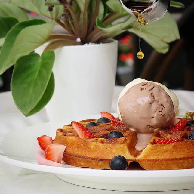 Sourdough Buttermilk Waffle $9 With Single Scoop Ice Cream & Mixed Fruits + $3 Additional Scoop 