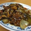 Oink with bitter gourd in black bean sauce is always a fav in our family.