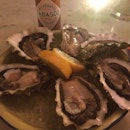 Fresh Oysters ($2 Each 6-9pm Daily)