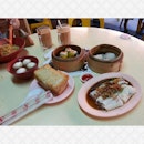 Having breakfast with grandma and uncle #dimsum and #fishballnoodles #Instafood #InstaBox
