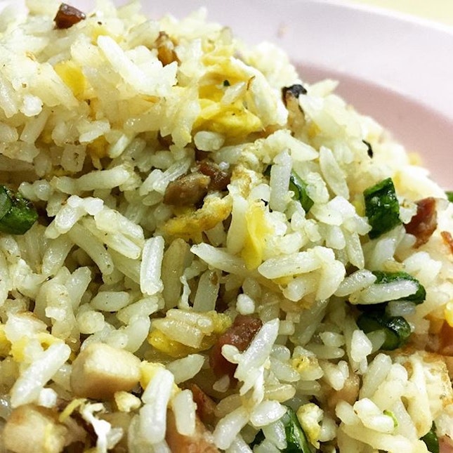 If you need to evaluate the skills of a chef in a Chinese restaurant, just order the fried rice.
