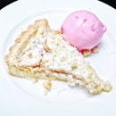 Today's dessert of the day is Apple Pie with Strawberry Ice-Cream🍦

Find out more abt The ART's $12 nett set lunches at facebook.com/APStheART