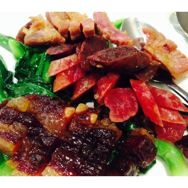 Claypot Rice With Chinese Sausages HK Style