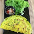 Vietnamese crepe ($7) 
Have never seen this before so I ordered it.