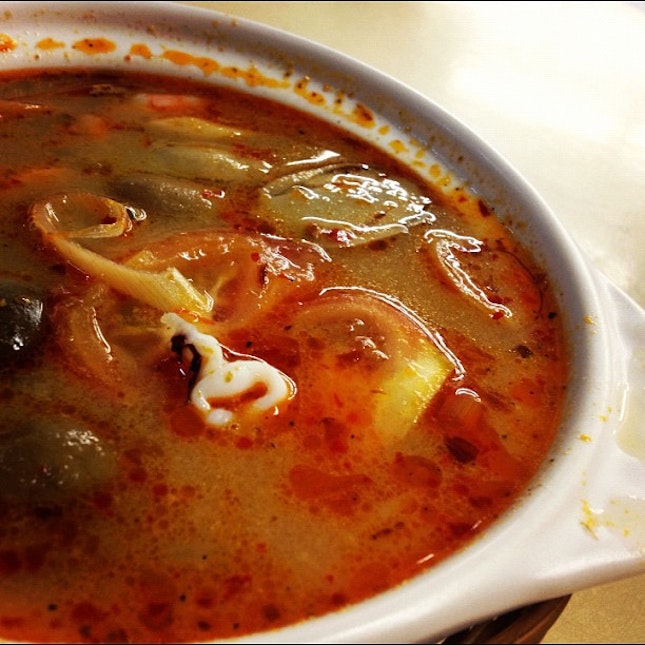 Tom yum koong that gave the right kick and zest to the palate.