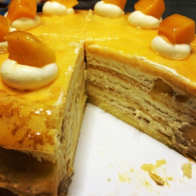 Facets of the Mango Mille Crepe Cake!!
