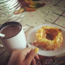 #breakfast #choco #dougnuts #krispykreme