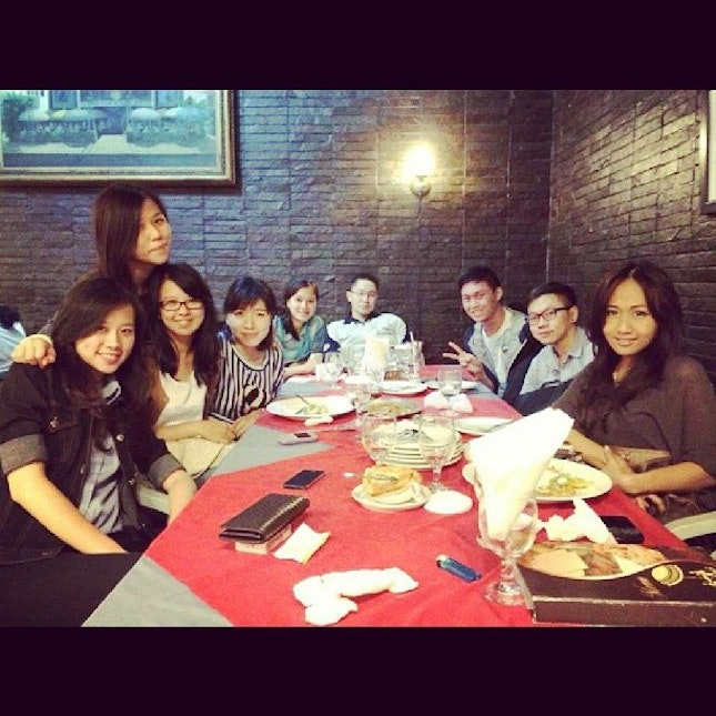 Dinner with the brohhhhhsss :) long time friends from high school :) #dinner #meetups #reunion #braga #bandung #gettogether