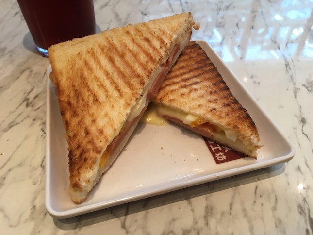 Luncheon Meat & Egg Sandwich 午餐肉蛋三明治